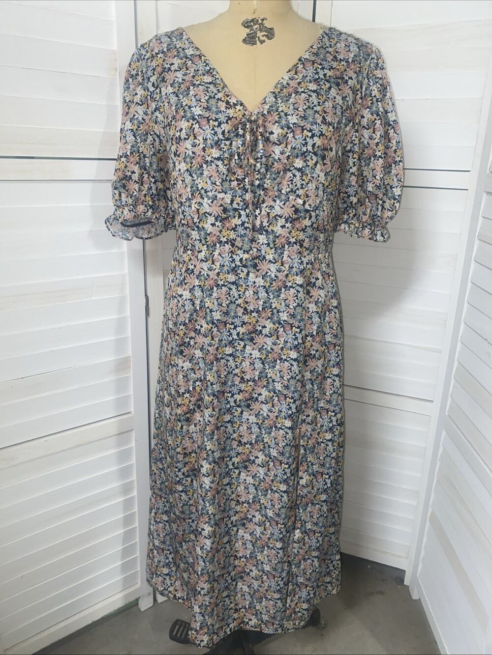 Beyond The Radar Women's Floral Print Split Leg Midi Pencil Dress Lined Large